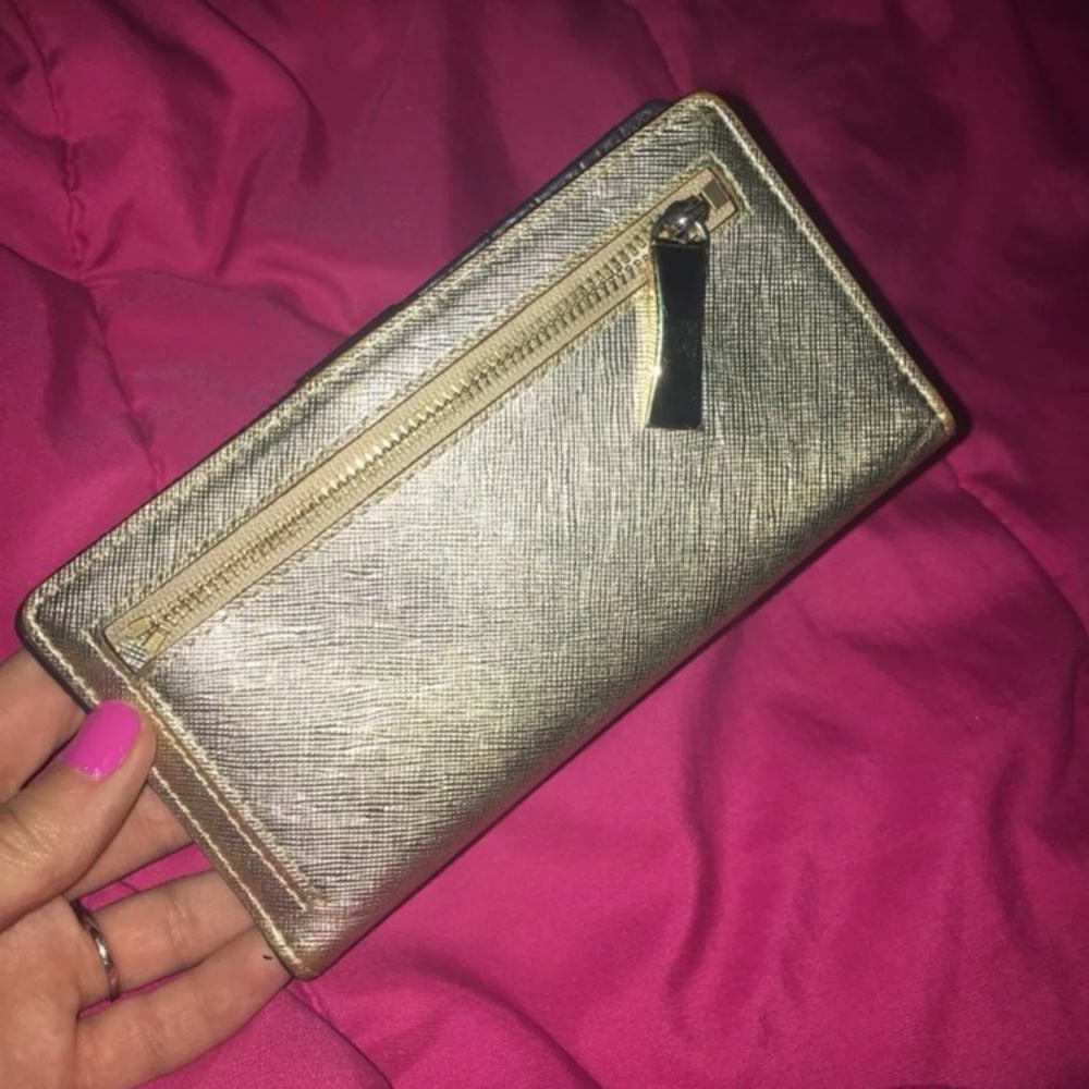 Kate Spade Wallet - Picture 2 of 3